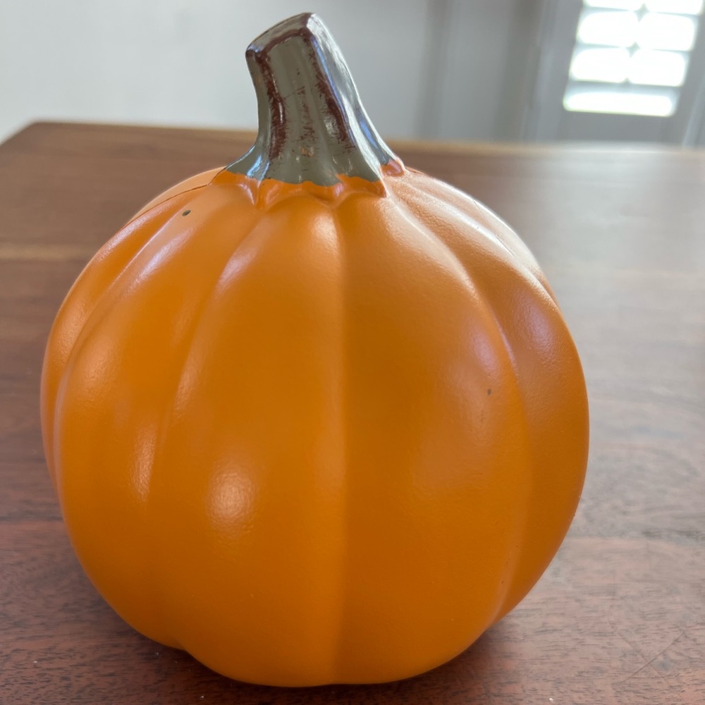 NWOT Plastic Halloween Light Up Jack-O-Lantern - Picture 3 of 5